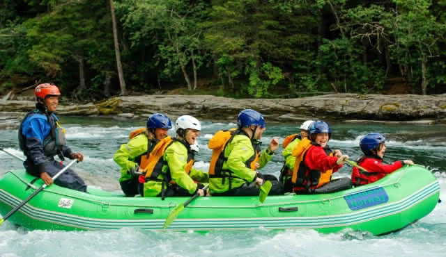 Familien‐Rafting in Voss