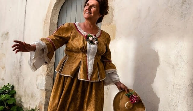 Guided tour of La Rochelle The splendor of merchants in the 18th century