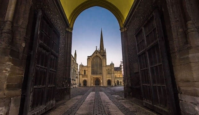 Norwich Self‐Guided Tour and Treasure Hunt App
