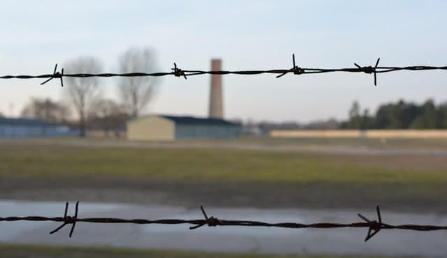 Private Tour to Sachsenhausen Concentration Camp Memorial (With Licensed Guide)