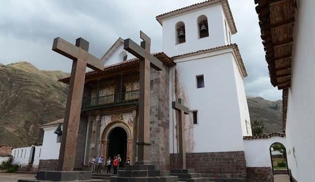 Journée à Tipon Pikillacta et Andahuaylillas au départ de Cusco