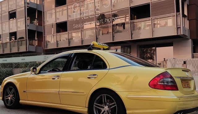 Private Athens Transfer: Athens City to Airport