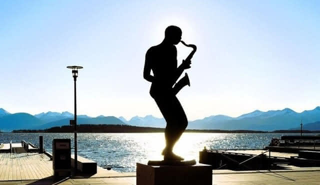 City Walk through Molde