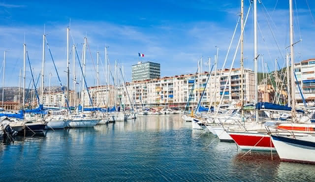 Explore Toulon in 60 minutes with a Local