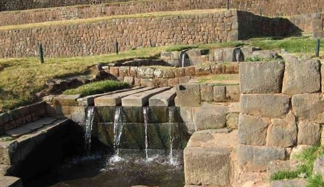 MEDIO DÍA — TOUR DEL VALLE SUR Tipon Pikillacta & Andahuaylillas