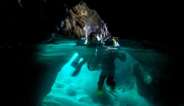 Guided snorkelling trip in Medes Islands Marine Reserve