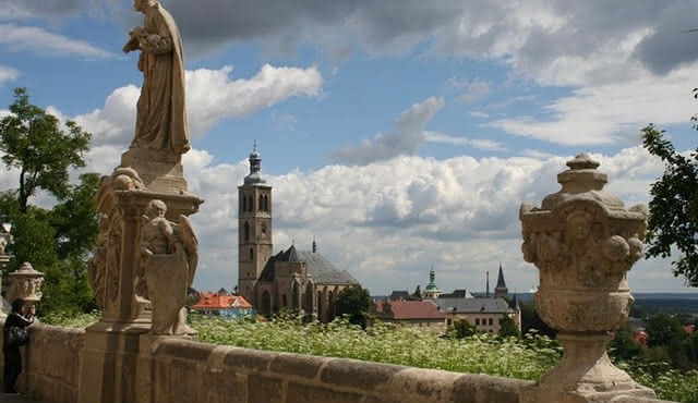 Halbtägige Gruppentour durch Kutná Hora und zum Sedletz‐Ossarium ab Prag