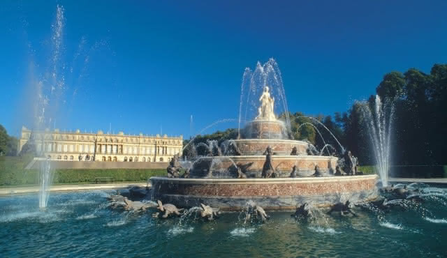 Zugfahrt ab München zum Schloss Herrenchiemsee
