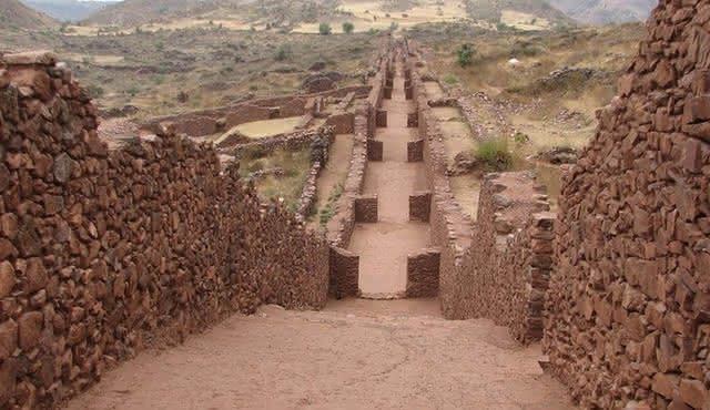 Visite en petit groupe Tipon, Pikillaqta, Andahuaylillas de Cusco