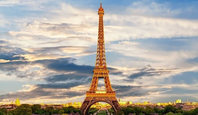 Excursion privée d'une journée : Le Havre à Paris et retour, chauffeur local