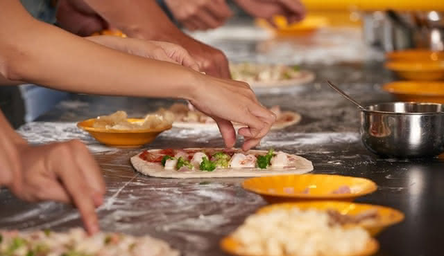 Treviso Pizza and Tiramisu Home Cooking Class and Tasting