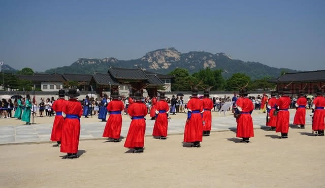 Seoul City Private Full‐Day Tour Including Lunch