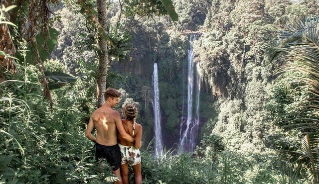 Tour Premium di albe, campi di riso e cascate