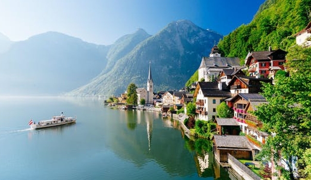 Hallstatt day trip from Vienna
