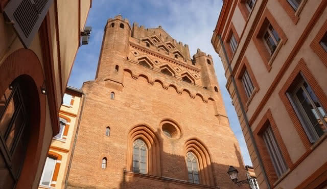 Toulouse Old Town: Treasure Hunt Exploration Game Tour