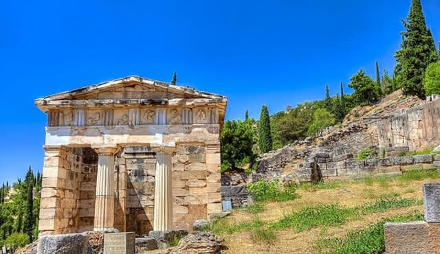 Delphi Tour From Athens