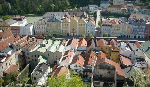 Visita privada a pie por el castillo de Burghausen