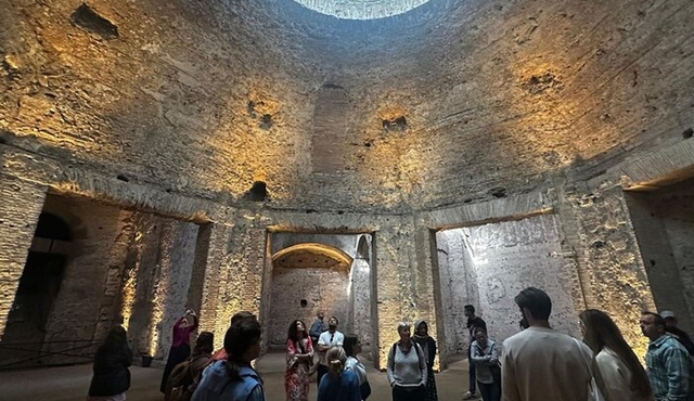 Visite guidée de la Maison d'or de l'empereur romain Néron