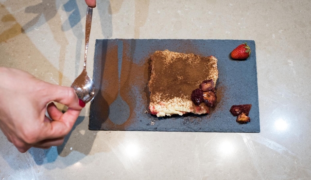 Cours de pâtes et de tiramisu en petit groupe à Todi