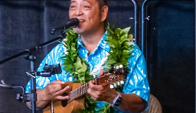 Cours d'ukulélé à Maui (les bases)