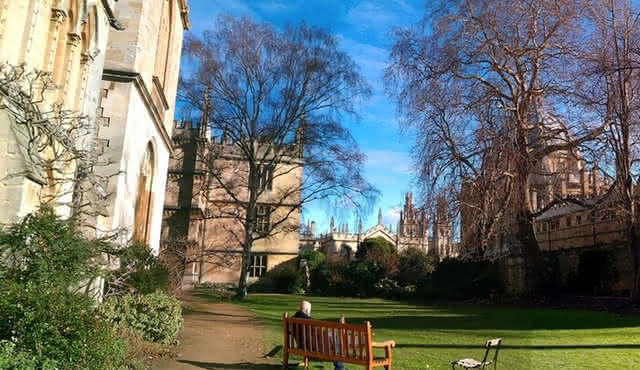 Oxford Pre‐Raphaelite Artists and Exeter Private Walking Tour