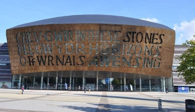 Cardiff Day Trip from London