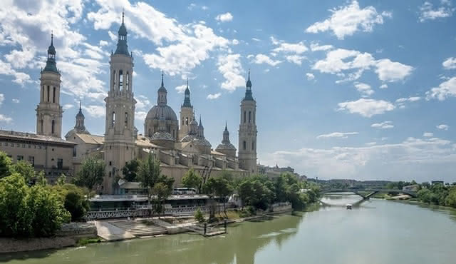 Zaragoza Private Historic Walking Tour