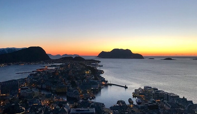 Escursione a terra nelle Isole Alesund