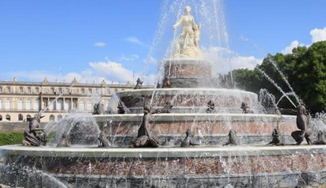Schloss Herrenchiemsee: Tagesausflug ab München auf Englisch