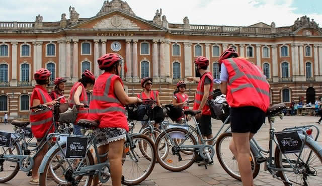 The essential of Toulouse by bike