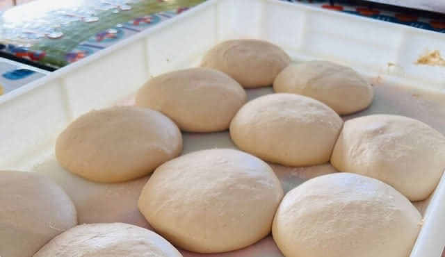 Taormina: Beginner‐Friendly Pizza‐Making Cooking Class