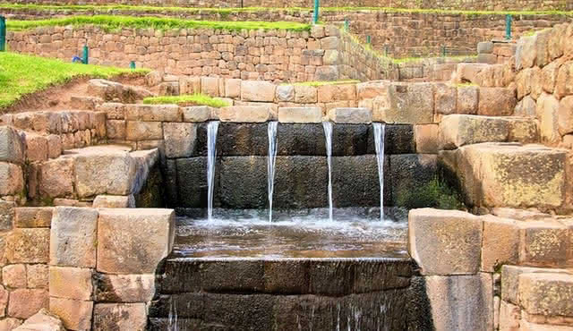 Tipon, Pikillacta et Andahuaylillas en un jour depuis Cusco