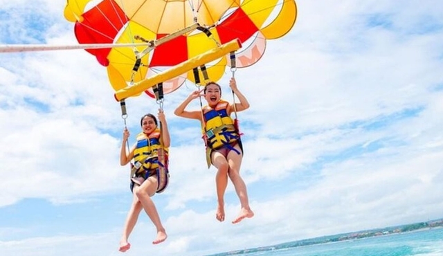 Parasailing Thrill Try Fly Adventure & Transfer — Sharm El Sheikh