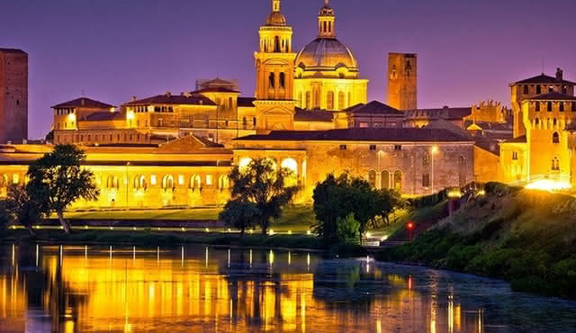 Tour a piedi del centro città di Mantova