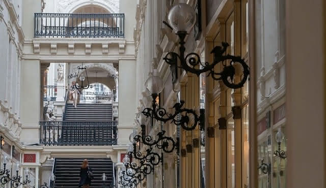 Nantes 1.5‐Hour Small‐Group Walking Tour With Local Guide