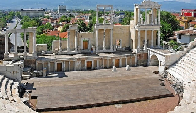 Plovdiv: Full‐Day Guided Tour from Sofia