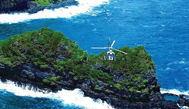 Hana Rainforest Helicopter Flight con aterrizaje de Maui