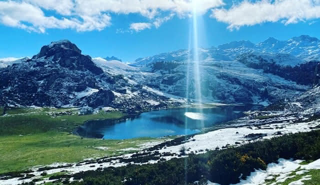 Oviedo Private Asturias Sightseeing Tour