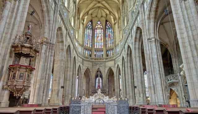 Prague Castle and Private Audio Tour with App