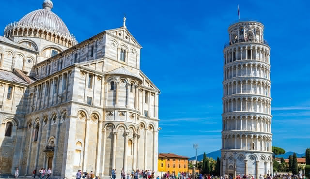 Square of Miracles Guided Tour with Optional Leaning Tower Tickets