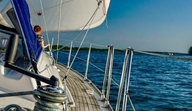 Day sailing trip from Bad Saarow near Berlin
