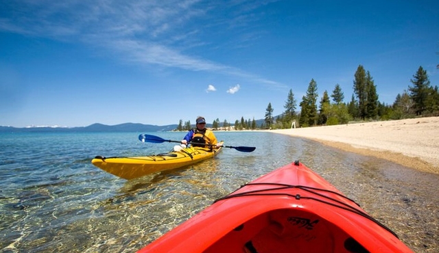 Kajak‐Erlebnis auf dem Lake Tahoe allein ab Tahoe City