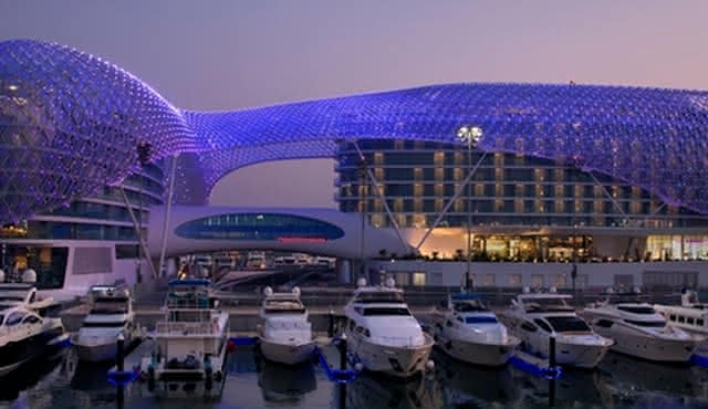 Yas Marina Circuit: Guided Tour