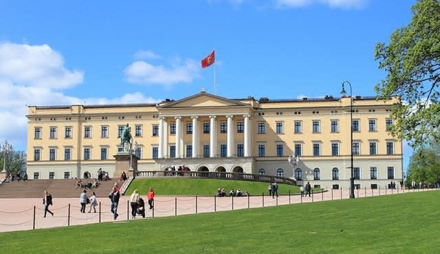 Private Transfer From Oslo To Kristiansand With a 2 Hour Stop