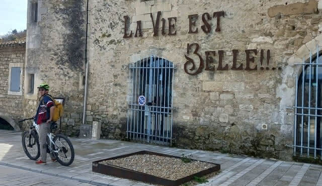 Journée Vélo Electrique dans le Luberon depuis Avignon