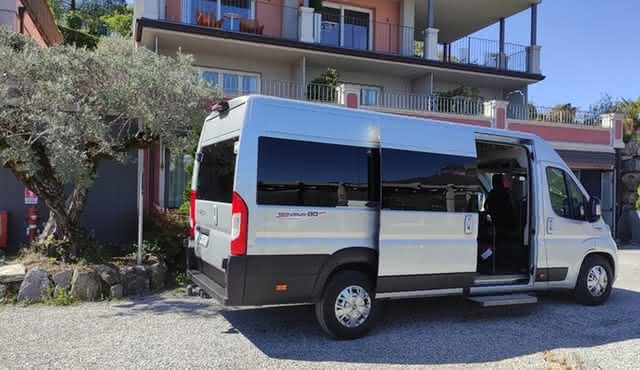 Privater Transfer von Paris nach Dijon
