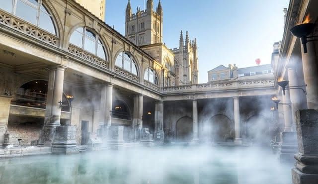 London: Stonehenge, Bath Day Trip and Roman Baths, Jane Austen