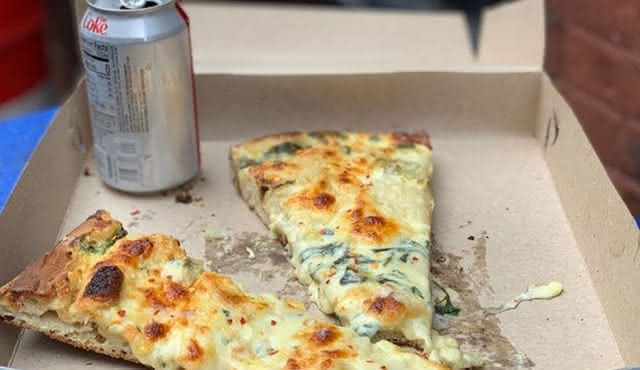 Pizza, Bier und Geschichtstour