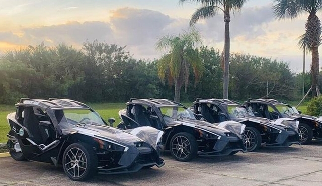 Orlando 24‐Hour Manual Polaris Slingshot Rental