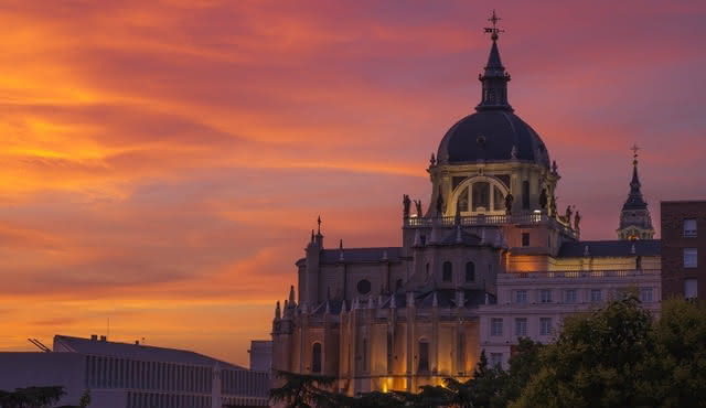 Madrid at Sunset Tour with Optional Flamenco Show and dinner